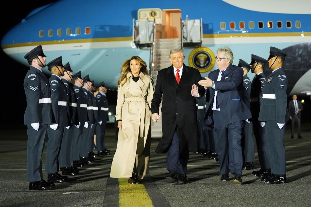 Donald Trump ist zum Staatsbesuch in Großbritannien eingetroffen. - Foto: Evan Vucci/AP/dpa