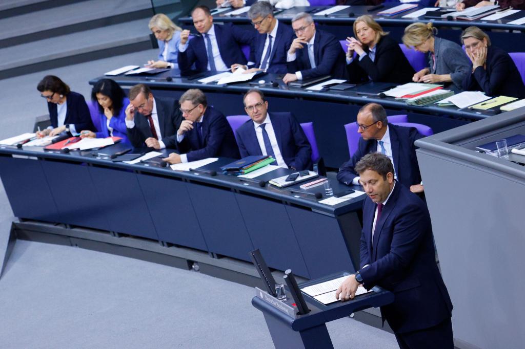 Es ist Klingbeils erster Haushalt als Finanzminister. - Foto: Carsten Koall/dpa