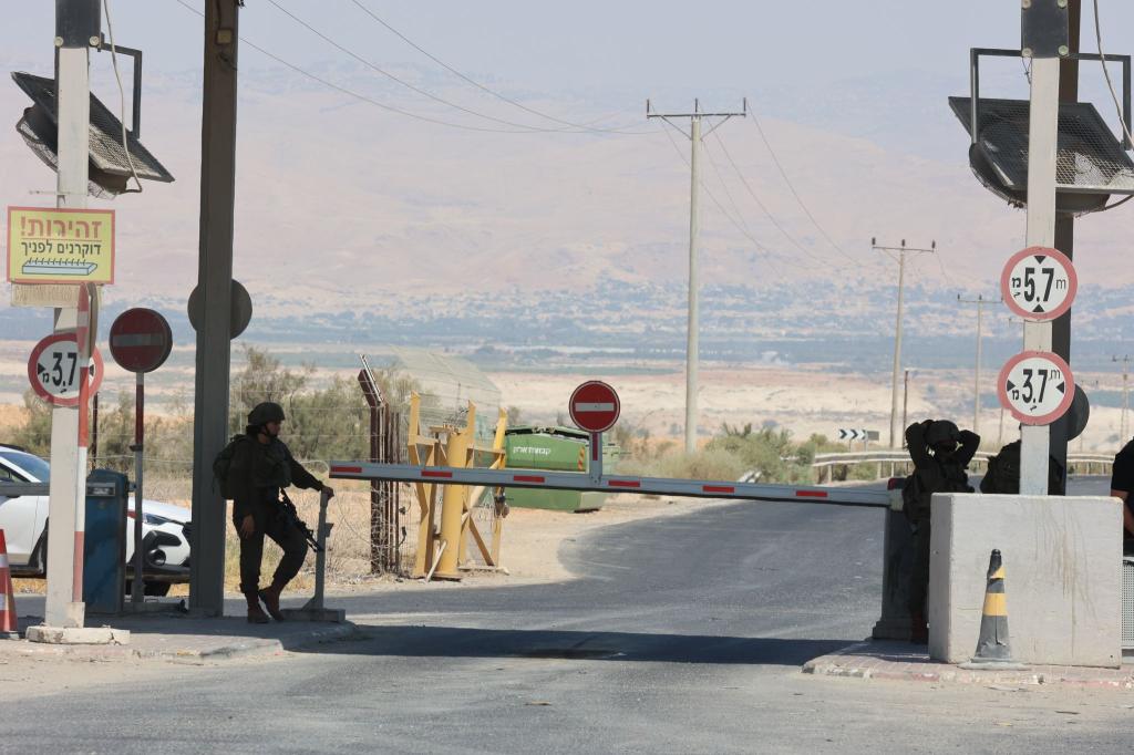 Israel kontrolliert den Grenzübergang zwischen Jordanien und dem Westjordanland. (Archivbild) - Foto: Gil Cohen Magen/XinHua/dpa