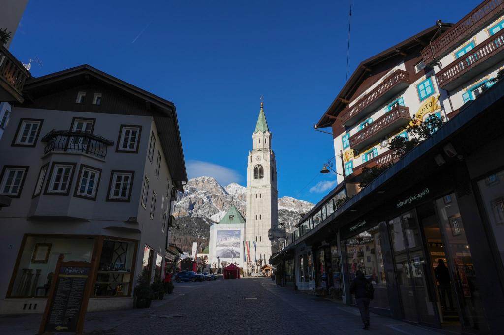 In der Nähe von Cortina d'Ampezzo stürzte ein Deutscher zu Tode. (Archivbild) - Foto: Giovanni Auletta/AP/dpa