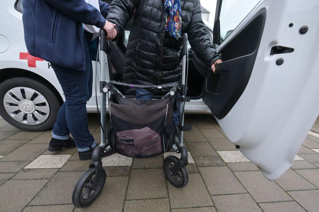Die Einstufung in verschiedene Pflegegrade entscheidet über die Höhe der Unterstützung durch die Pflegeversicherung. (Symbolbild) - Foto: Michael Bahlo/dpa/dpa-tmn