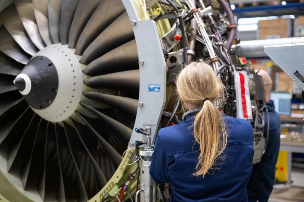 Drei von vier Frauen in Deutschland sind erwerbstätig. (Symbolbild) - Foto: Sebastian Gollnow/dpa