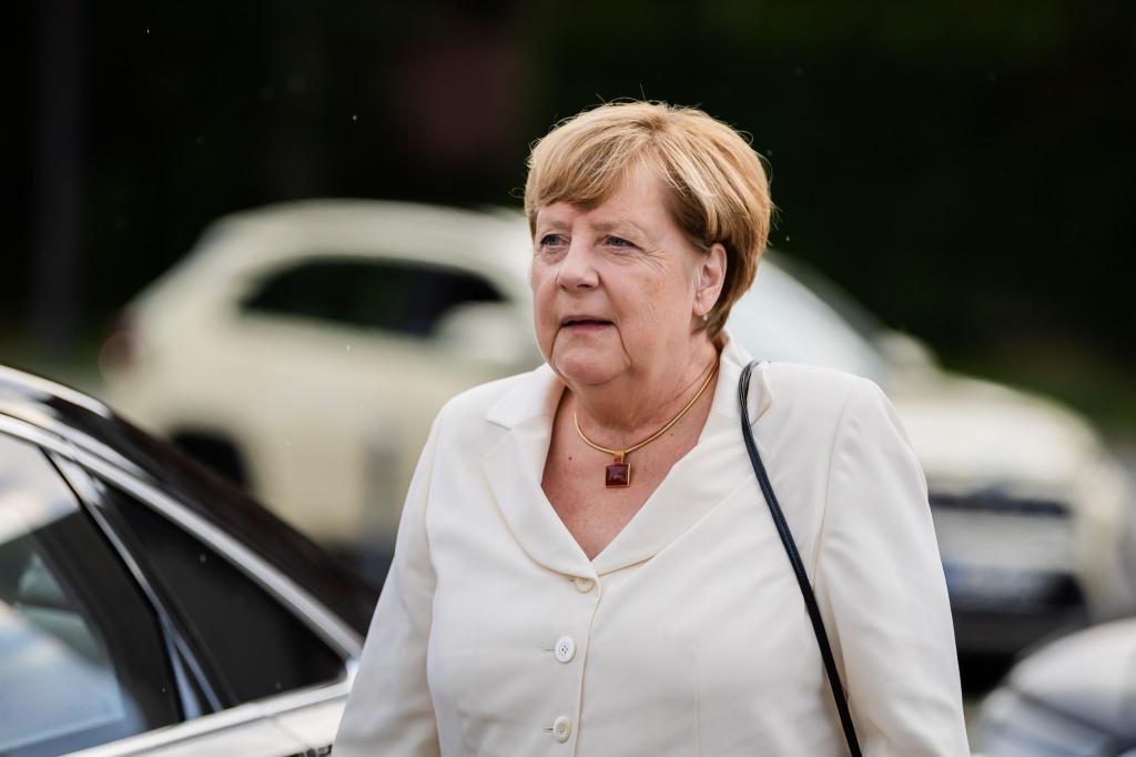 Merkel geht hart mit der AfD ins Gericht. (Archivbild) - Foto: Christoph Soeder/dpa
