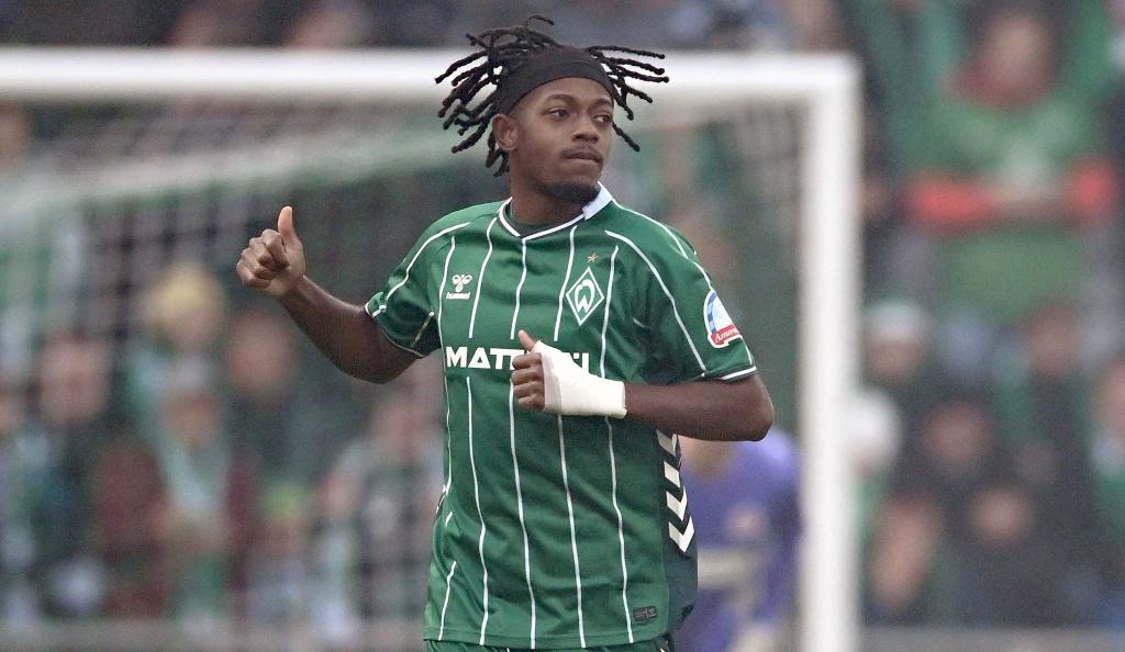  Samuel Mbangula brachte Werder gegen den FC St. Pauli früh in Führung, - Foto: Carmen Jaspersen/dpa