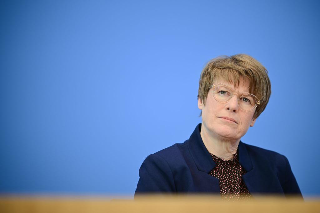 Berater von Wirtschaftsministerin Katherina Reiche sehen Deutschland in einer schweren strukturellen Krise. - Foto: Sebastian Christoph Gollnow/dpa