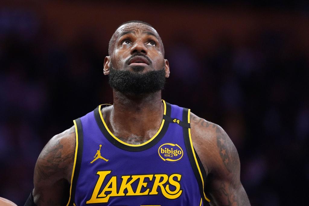 Schluss nach Saison 23: LeBron James hört auf. - Foto: Mark J. Terrill/AP/dpa