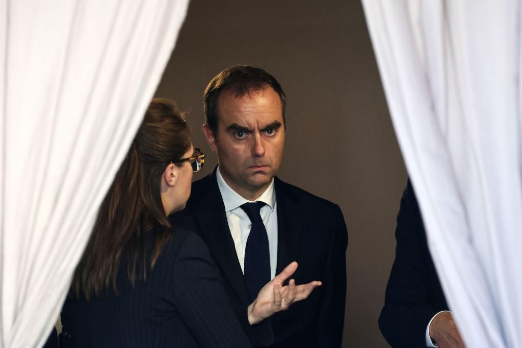 Frankreichs zurückgetretener Premier hat eine schwierige Mission. - Foto: Ludovic Marin/Pool AFP/AP/dpa