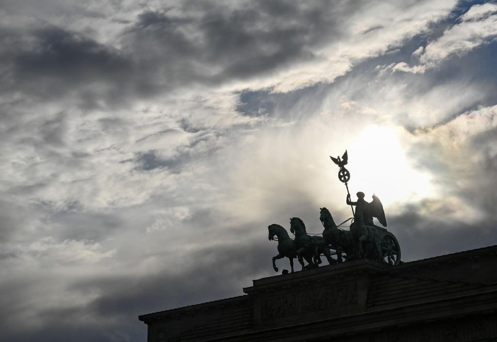 Die Gefühlslage der Nation ist nach Einschätzung des Psychologen Stephan Grünewald derzeit schwierig und stark von Verdrängung geprägt. (Archivbild) - Foto: Jens Kalaene/dpa-Zentralbild/ZB