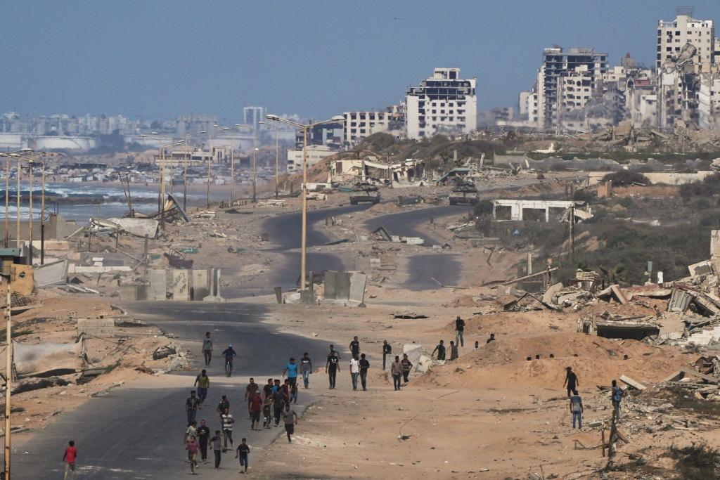 Im Gaza-Krieg sollen nun die Waffen schweigen. - Foto: Abdel Kareem Hana/AP/dpa