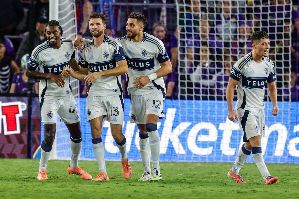 Thomas Müller jubelt mit den Vancouver Whitecaps über seinen Treffer in der Nachspielzeit zum 2:1-Erfolg in Orlando. - Foto: Kevin Kolczynski/AP/dpa