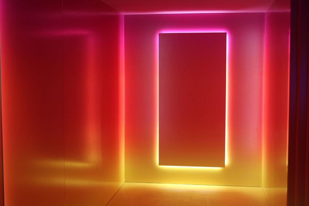Instagram führt neue Jugendschutzrichtlinien ein, die sich an den Altersfreigaben der Filmindustrie orientieren. - Foto: Christoph Dernbach/dpa