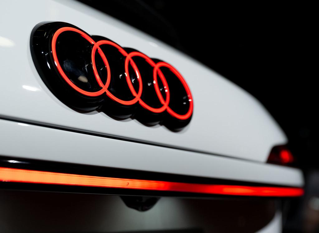 Die vier Audi-Ringe. (Symbolbild) - Foto: Sven Hoppe/dpa