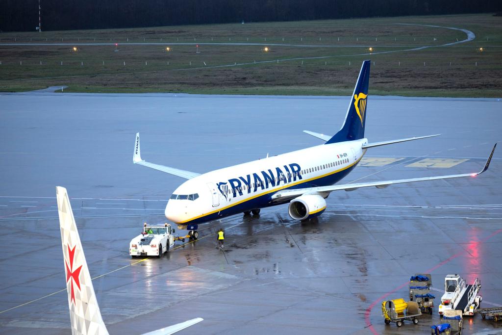 Ryanair fliegt weiter nicht nach Dortmund, Dresden, Leipzig - Foto: Thomas Banneyer/dpa