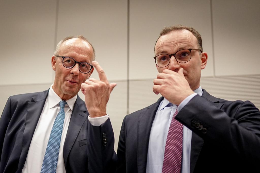 Unionsfraktionschef Jens Spahn verteidigt Bundeskanzler Friedrich Merz beim Thema Migration im Stadtbild. (Archivfoto) - Foto: Kay Nietfeld/dpa