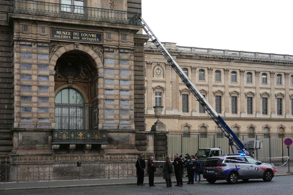 Die Polizei ist vor Ort. - Foto: Dimitar Dilkoff/AFP/dpa