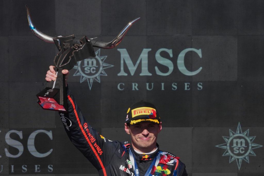 Max Verstappen holt im Titelkampf immer mehr auf. - Foto: Nick Didlick/AP/dpa