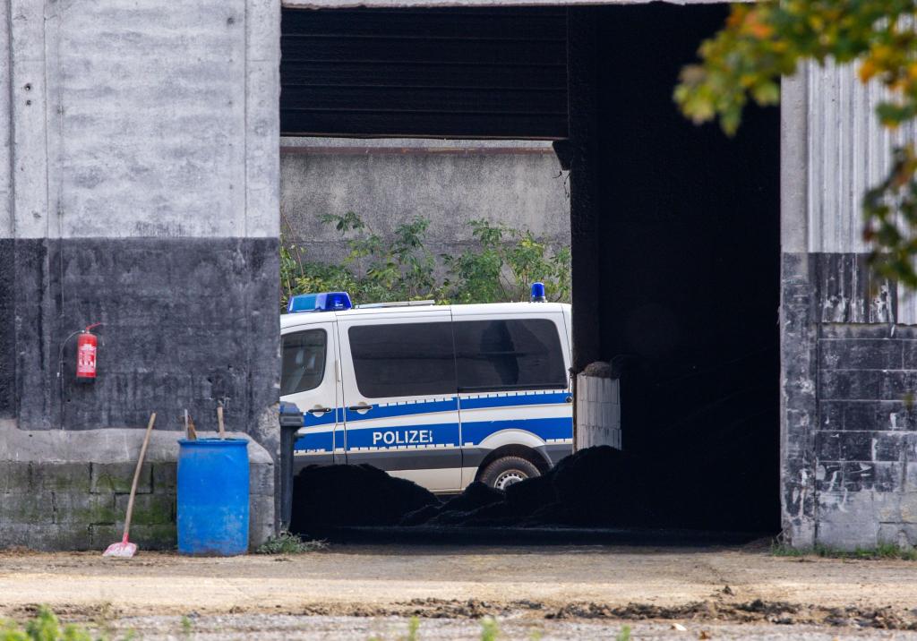 Erneut ist die Polizei im Fall des toten Fabian in der Region südlich von Güstrow aktiv. - Foto: Jens Büttner/dpa