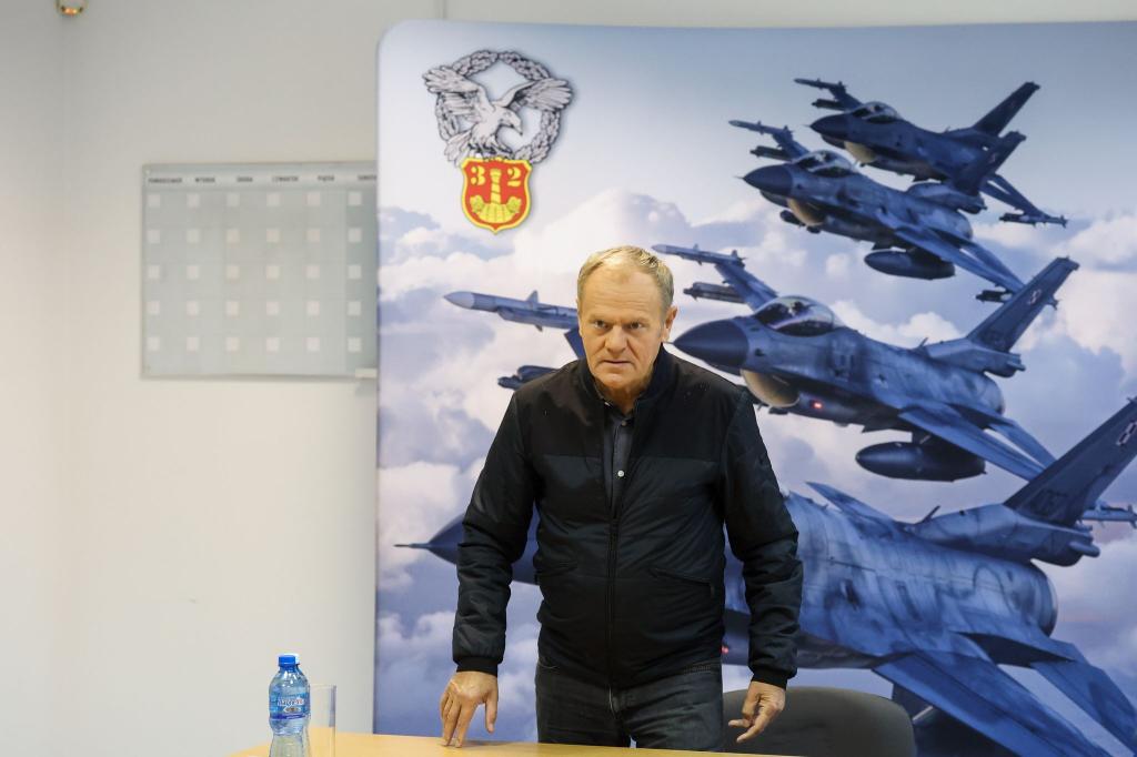 Polens Regierungschef Donald Tusk gab bekannt, dass der Geheimdienst acht mutmaßliche Saboteure gefasst hat. (Archivbild) - Foto: Marian Zubrzycki/PAP/dpa