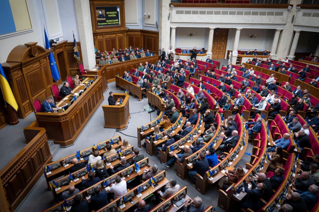 Trotz des laufenden Krieges tagt das ukrainische Parlament weiter. (Archivbild) - Foto: Press Service Of The President O/Press Service Of The President Of Ukraine/dpa