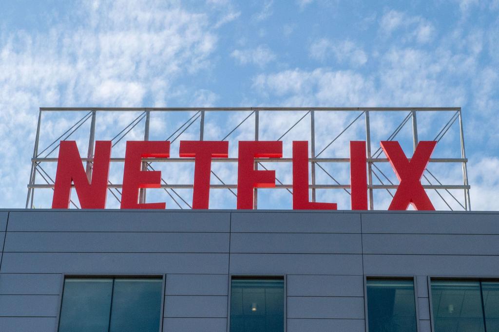 Netflix übertraf mit den Quartalsergebnissen die Erwartungen von Analysten. (Archivbild) - Foto: Andrej Sokolow/dpa