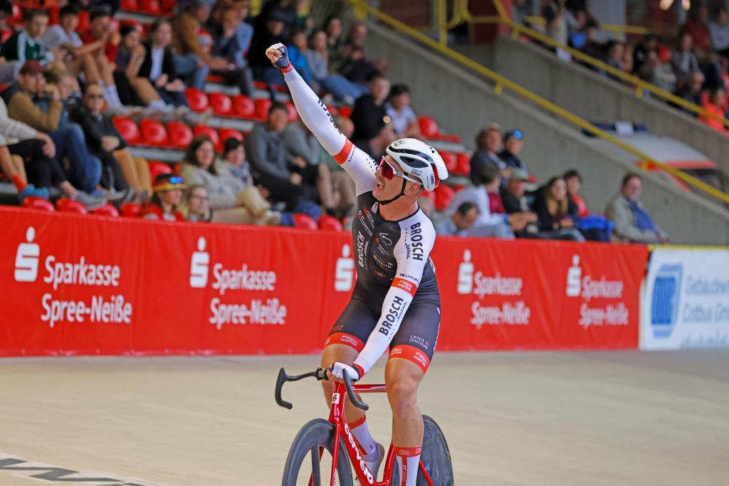Moritz Augenstein holte in Chile das erste WM-Gold für das deutsche Team. - Foto: Jean-Marc Wiesner/dpa