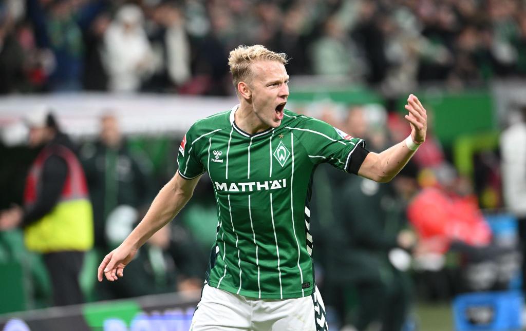 Sorgte für den Höhepunkt in einem schwachen Spiel: Marco Grüll - Foto: Carmen Jaspersen/dpa