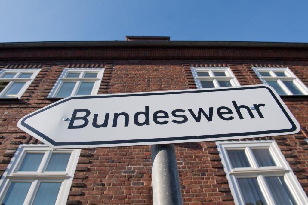 Wegen der Bedrohung durch Russland hatte die Nato ihre Verteidigungsplanungen geändert. Für die Bundeswehr bedeutet das: Sie braucht mehr Platz. (Symbolbild) - Foto: Stefan Sauer/dpa-Zentralbild/dpa