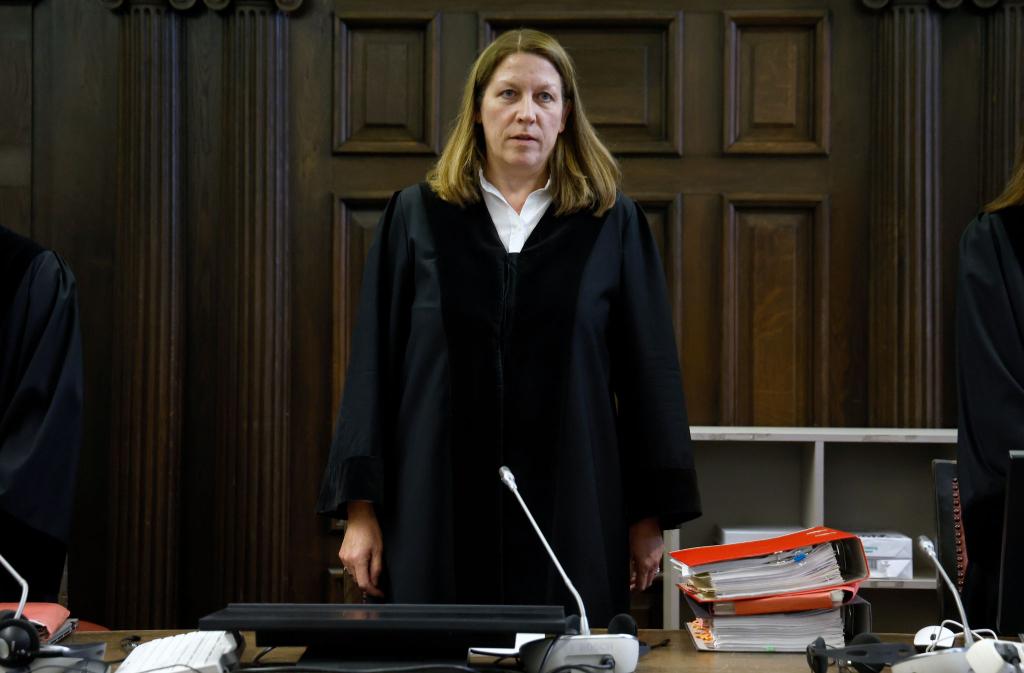 Die Vorsitzende Richterin im Block-Prozess muss wegen eines Krankheitsfalls die Terminplanung ändern. - Foto: Georg Wendt/dpa POOL/dpa