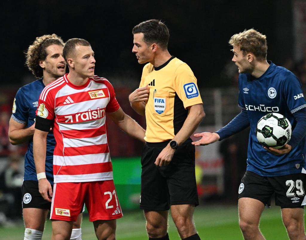 Viele Schiedsrichter, hier Harm Osmers, standen in der zweiten Pokal-Runde im Fokus. - Foto: Soeren Stache/dpa