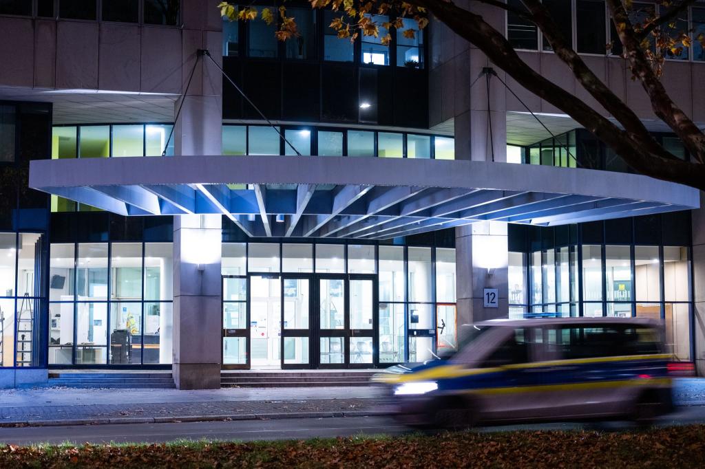 Ein Haftrichter des Amtsgerichts Tiergarten erließ Haftbefehl. - Foto: Christophe Gateau/dpa