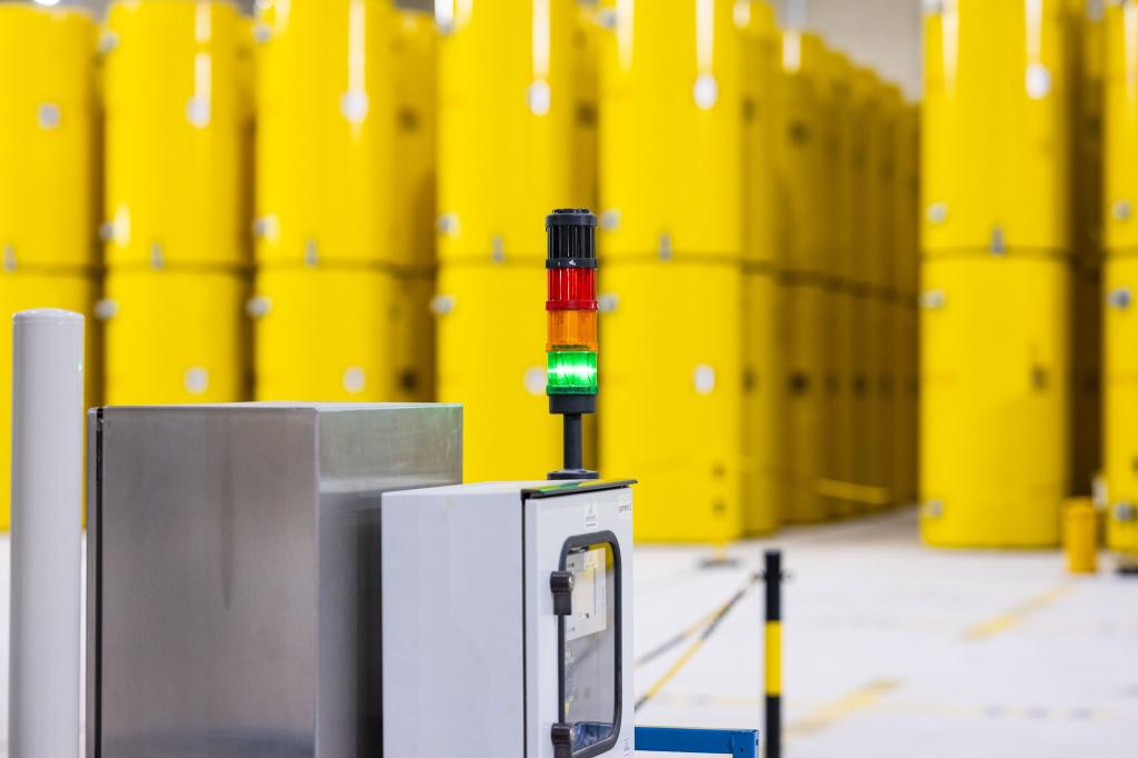 Es gibt rund 27.000 Kubikmeter hochradioaktiven Atommüll in Deutschland, für den ein Endlager gefunden werden muss. - Foto: Guido Kirchner/dpa