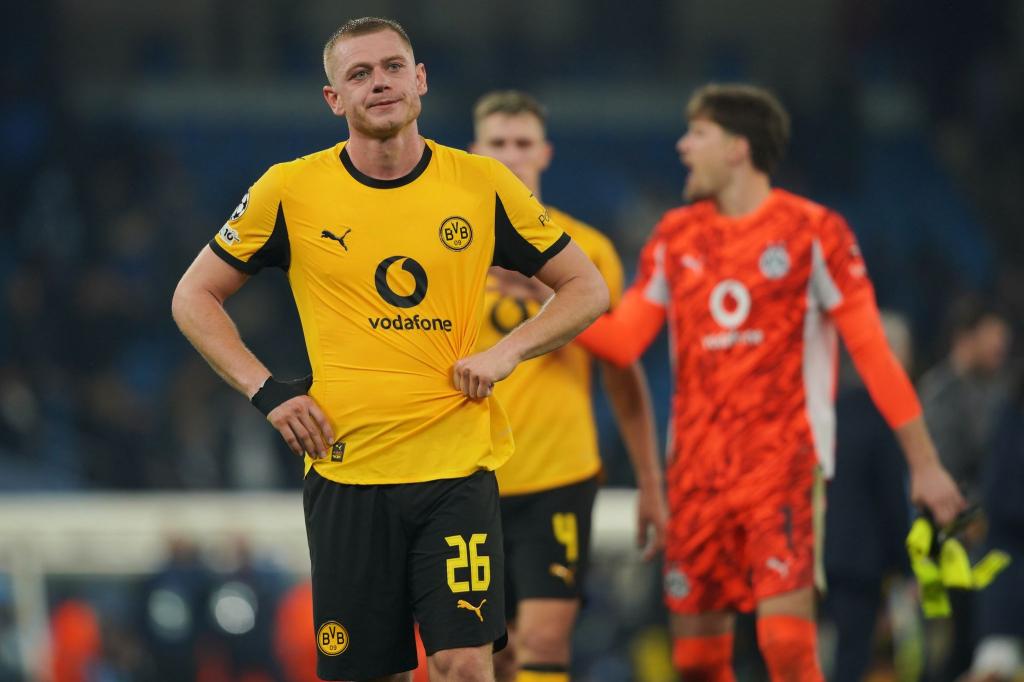 Die Dortmunder Spieler reagierten ernüchtert und enttäuscht. - Foto: Ian Hodgson/AP/dpa