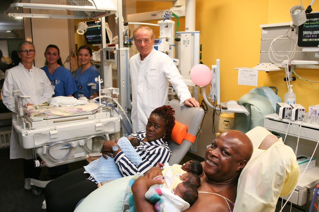 Ende September sind Fünflinge an der Berliner Charité auf Welt gekommen. - Foto: -/Charité/dpa