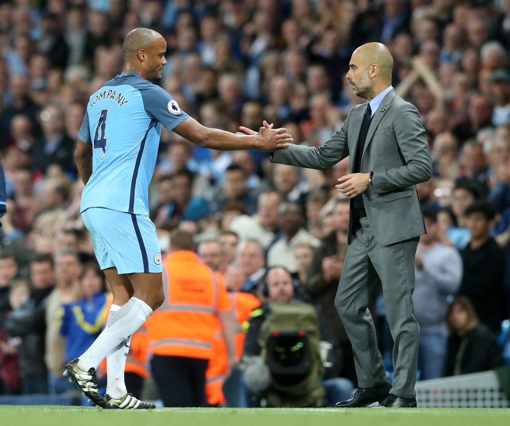 Vincent Kompany (l) und Pep Guardiola verbindet eine besondere Beziehung. (Archivbild) - Foto: Martin Rickett/Press Association/dpa