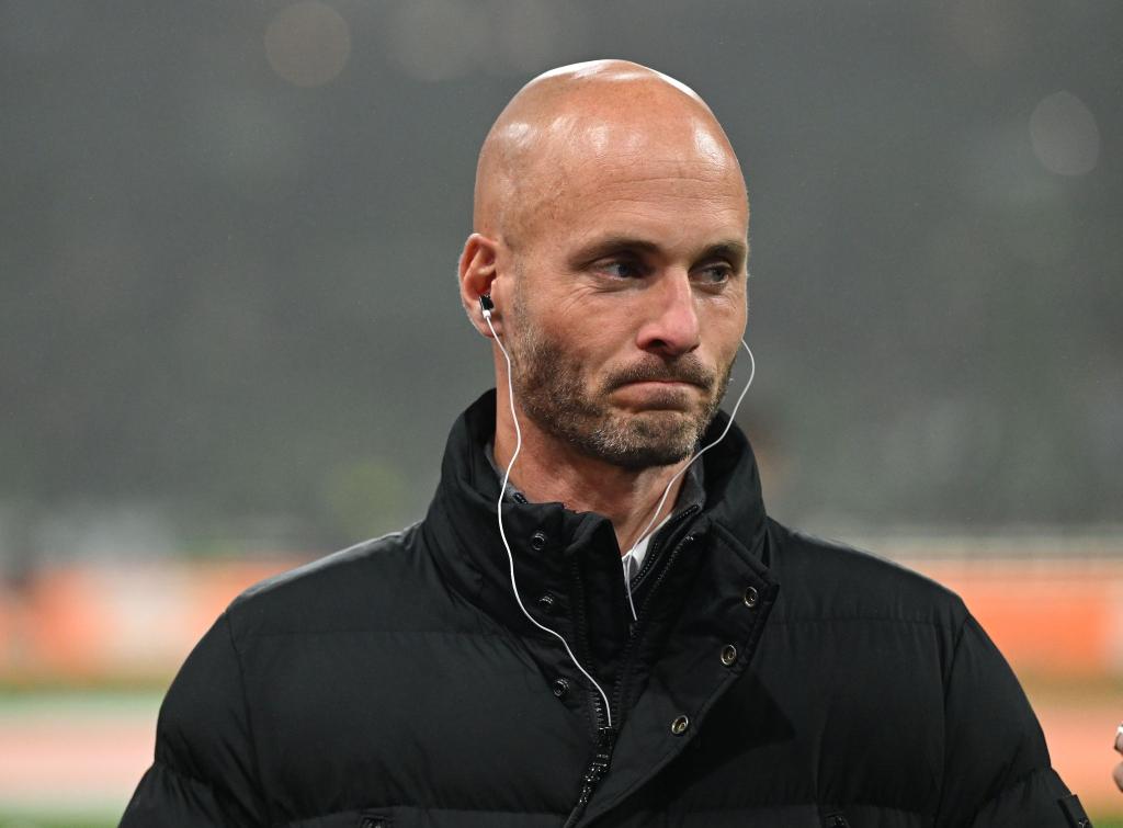 Nicht mehr Trainer in Wolfsburg: Der Niederländer Paul Simonis. - Foto: Carmen Jaspersen/dpa