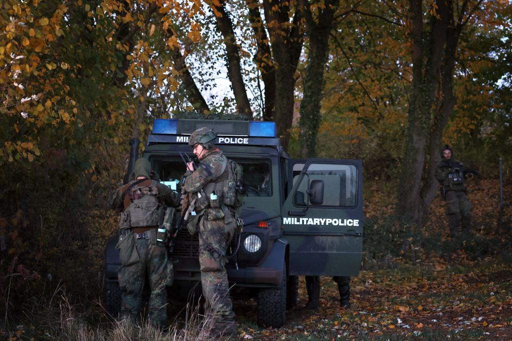 Bei der Übung «Marshal Power» hatten Bundeswehr und Polizei eigentlich zusammen trainieren sollen. (Archivbild) - Foto: Karl-Josef Hildenbrand/dpa