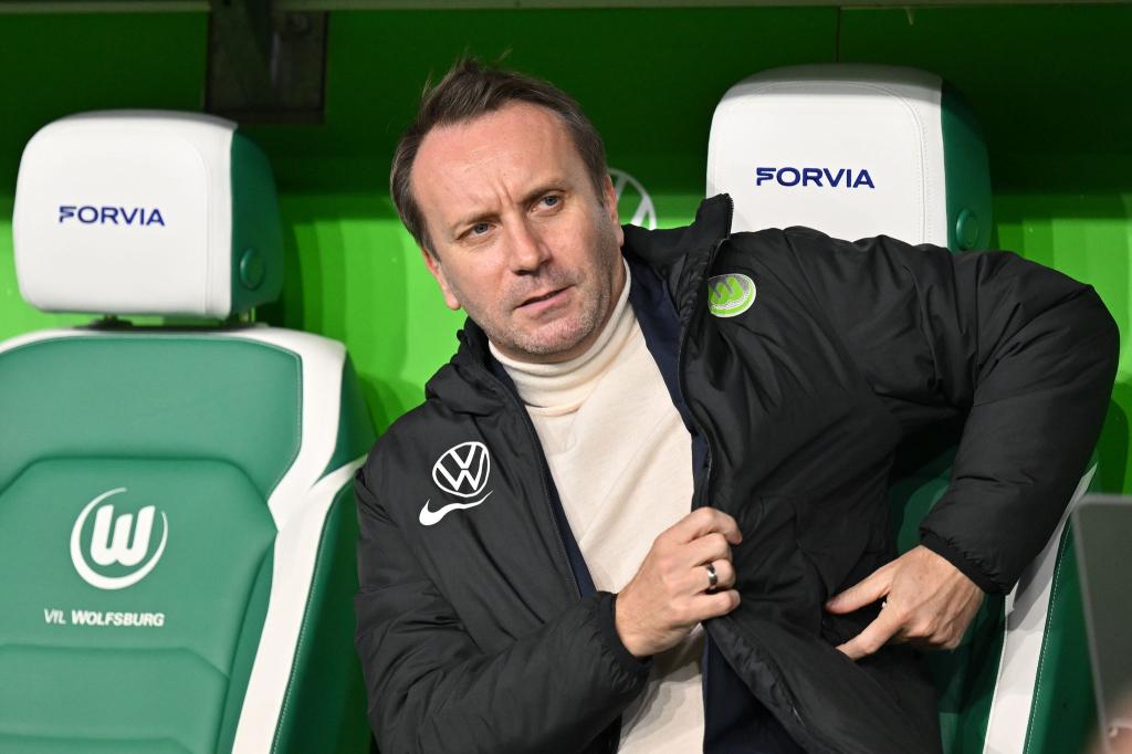 Sebastian Schindzielorz ist nicht mehr Sportdirektor des VfL Wolfsburg. (Archivfoto). - Foto: Swen Pförtner/dpa