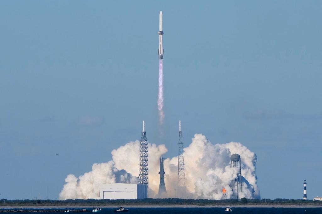Zweimal musste der Start zuvor verschoben werden. - Foto: John Raoux/AP/dpa