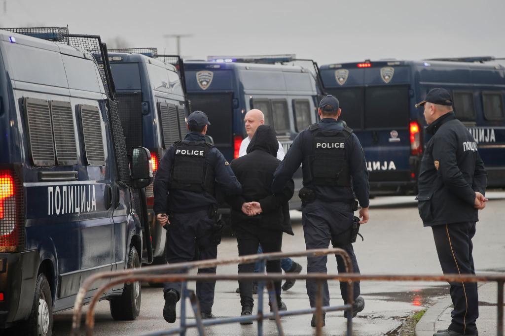 In Skopje beginnt ein Prozess gegen Dutzende mutmaßlich Verantwortliche für den verheerenden Brand in einem Nachtclub, infolgedessen 63 Menschen ums Leben kamen. - Foto: Boris Grdanoski/AP/dpa