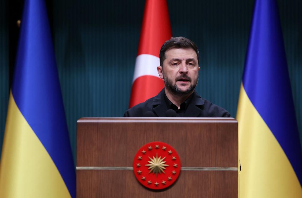 Ein angeblich neuer russisch-amerikanischer Friedensplan setzt die Ukraine unter Druck. - Foto: Yavuz Ozden/DIA Photo/AP/dpa