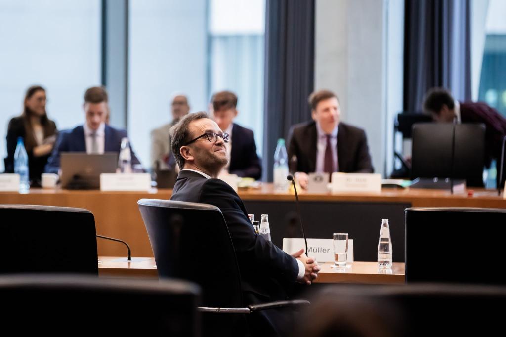 Netzagentur droht Post mit Strafen (Archivbild). - Foto: Christoph Soeder/dpa