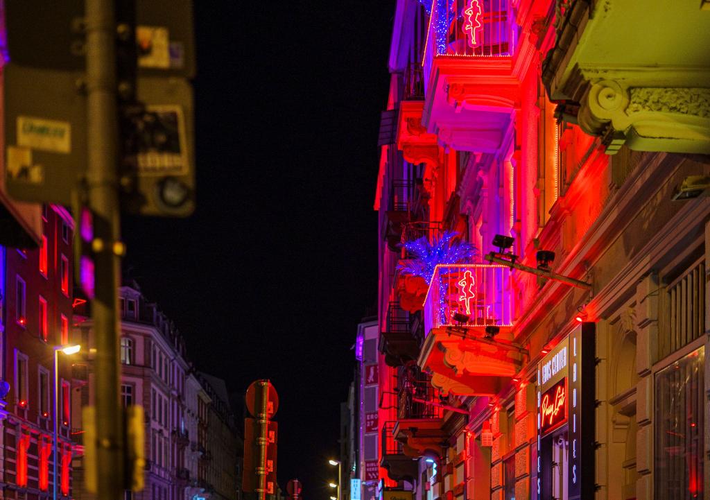 Ministerin Prien setzt Expertenkommission für besseren Prostituiertenschutz ein. (Archivbild) - Foto: Andreas Arnold/dpa