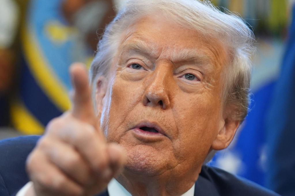 Trump nennt den Angriff in Washington einen Terrorakt. (Archivbild) - Foto: Evan Vucci/AP/dpa