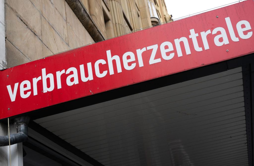 Die Verbraucherzentralen sehen bei einzelnen Algenprodukten die Gefahr einer überhöhten Jodaufnahme (Symbolbild). - Foto: Boris Roessler/dpa