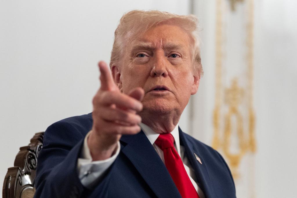 US-Präsident Trump will gegen angebliche Drogenhändler nicht mehr nur auf dem Meer vorgehen. - Foto: Alex Brandon/AP/dpa