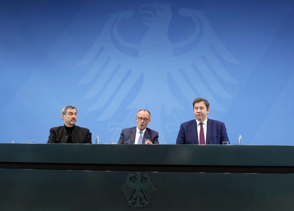 Die Spitzen der Koalition vereinbaren eine gemeinsame Position. - Foto: Michael Kappeler/dpa