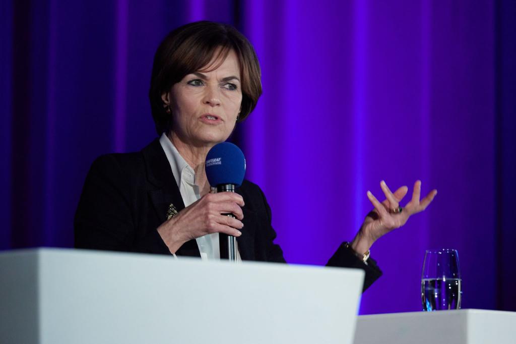 Trump-Chefin Nicola Leibinger-Kammüller schlägt vor, Ostermontag als Feiertag zu streichen. (Archivbild) - Foto: Joerg Carstensen/dpa