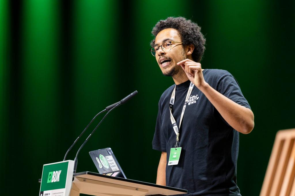 Die Grüne Jugend ist gegen eine verpflichtende Musterung, findet für diese Position aber keine Mehrheit unter den Delegierten. - Foto: Michael Matthey/dpa