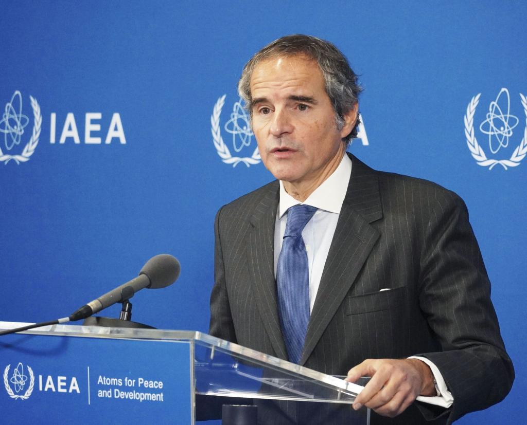 Rafael Grossi, der Chef der Internationalen Atomenergiebehörde (IAEA), bemüht sich um den Posten des UN-Generalsekretärs. (Archivbild) - Foto: -/kyodo/dpa