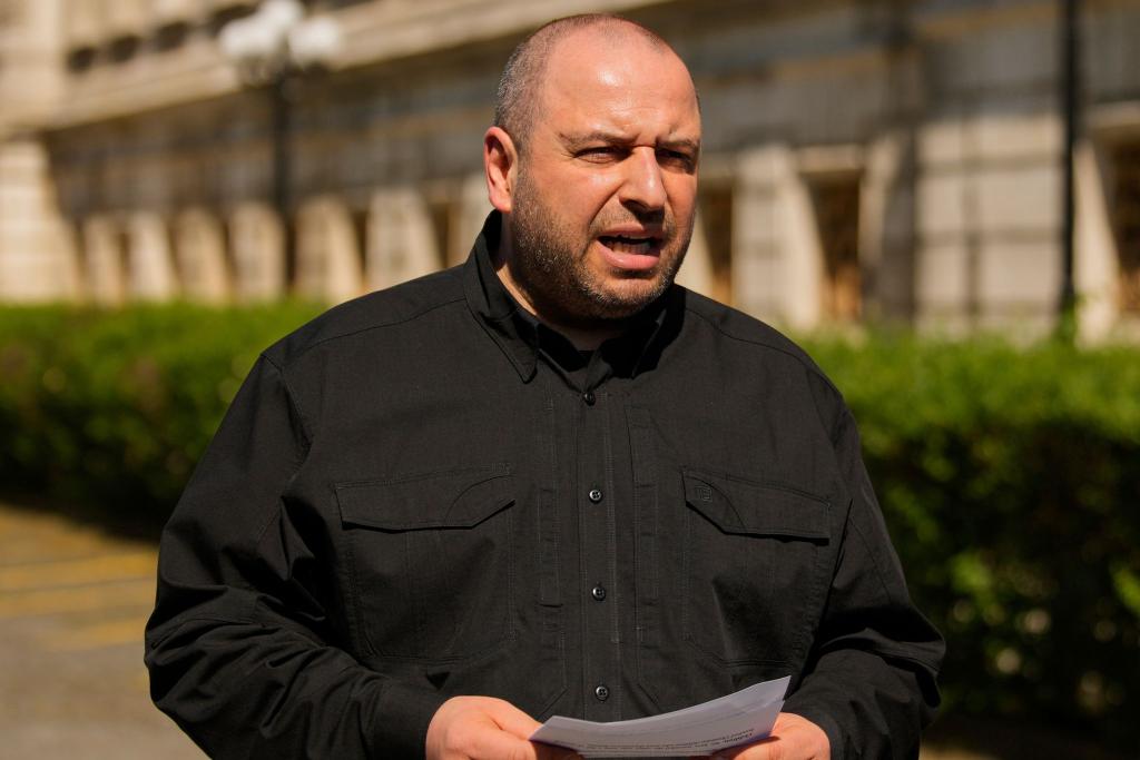 Der ukrainische Verhandlungsführer Umjerow soll für die Ukraine einen würdigen Frieden aushandeln. (Archivbild) - Foto: Emrah Gurel/AP/dpa